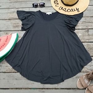 Green Envelope Tops - Green envelope| flutter sleeve black top Green Envelope Tops - Green envelope| flutter sleeve black top